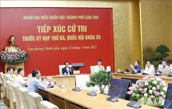 Thủ tướng Phạm Minh Chính tiếp xúc cử tri thành phố Cần Thơ