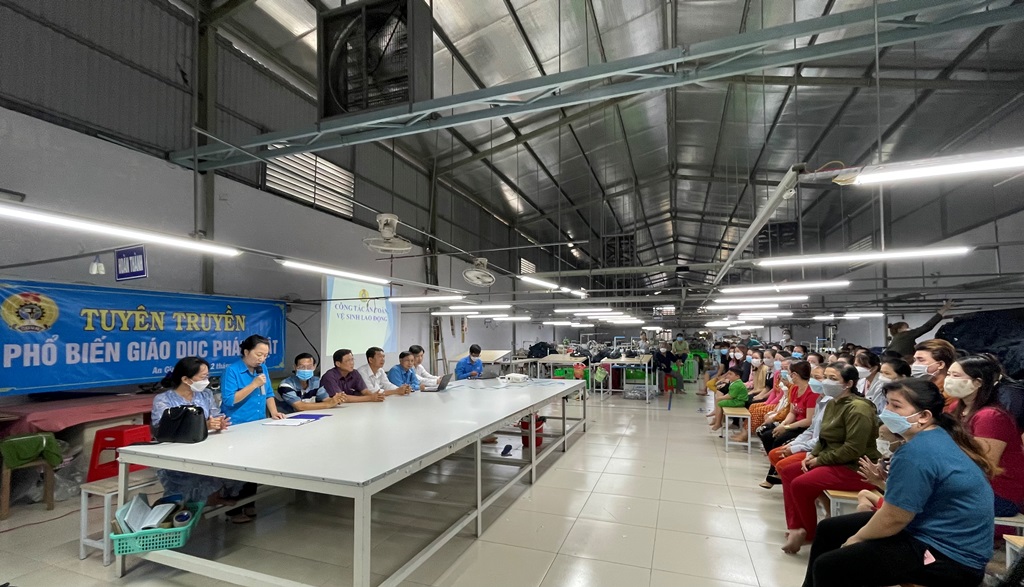 Liên đoàn Lao động tỉnh An Giang đưa mô hình “Sức khỏe của bạn” vào doanh nghiệp