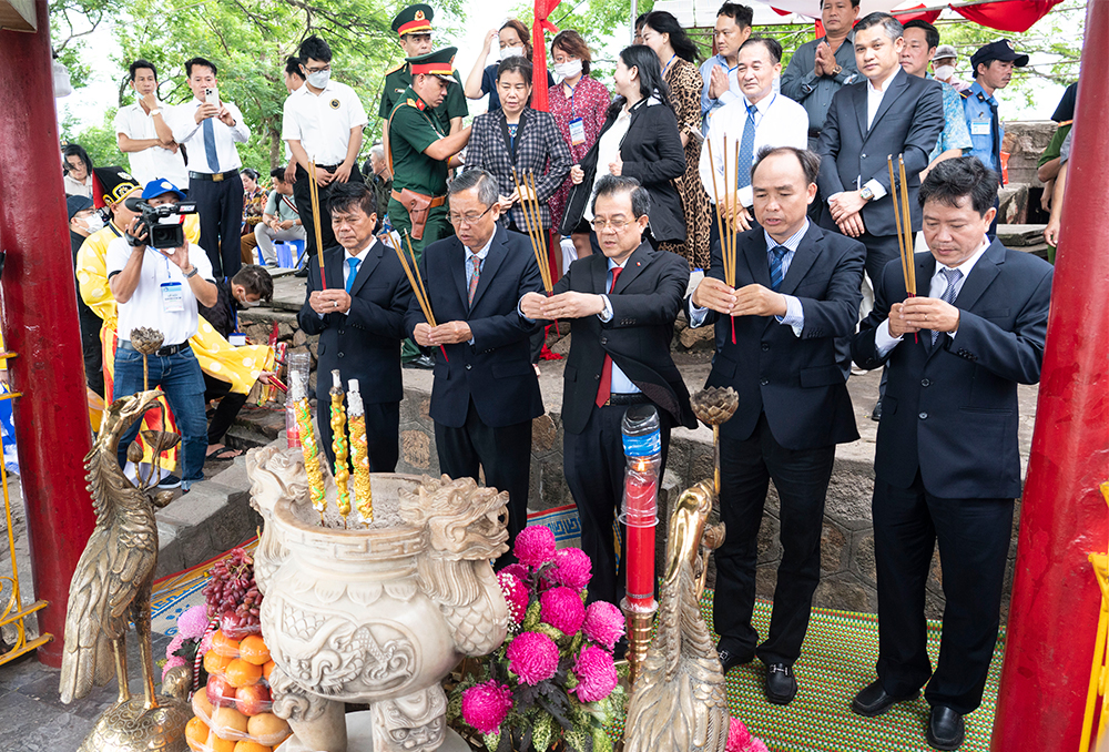 Khai hội Lễ hội cấp quốc gia Vía Bà Chúa Xứ núi Sam năm 2022