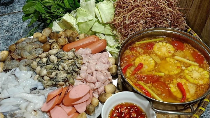 Lẩu Thái chua cay - sự pha trộn hương vị đầy tinh tế của ẩm thực xứ chùa Vàng