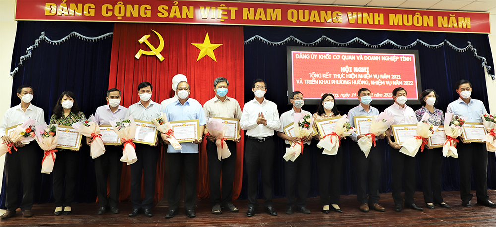 Đảng bộ Khối Cơ quan và Doanh nghiệp tỉnh An Giang nỗ lực thực hiện tốt nhiệm vụ