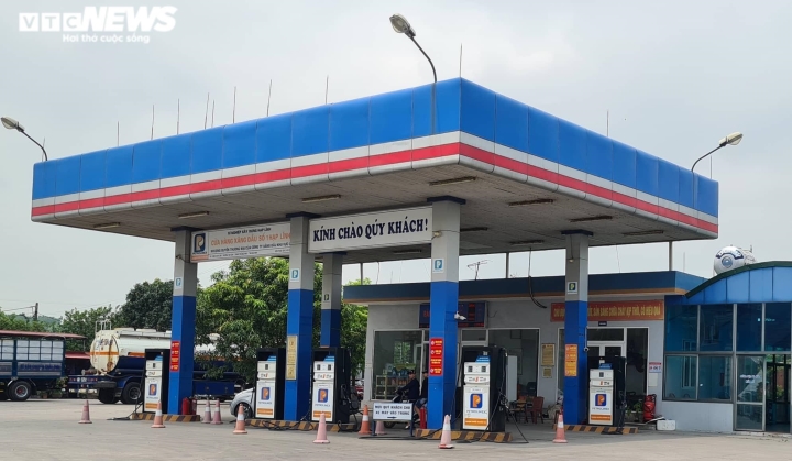 Xăng dầu ngày càng đắt đỏ: Có nên để thị trường quyết định giá?
