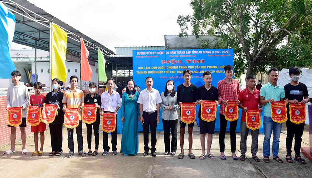 Khai mạc Hội thi bơi, lặn, cứu đuối tỉnh An Giang lần thứ XV/2022