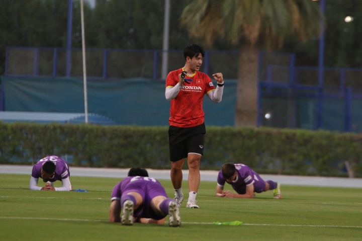 U23 Việt Nam tập buổi đầu tiên tại UAE