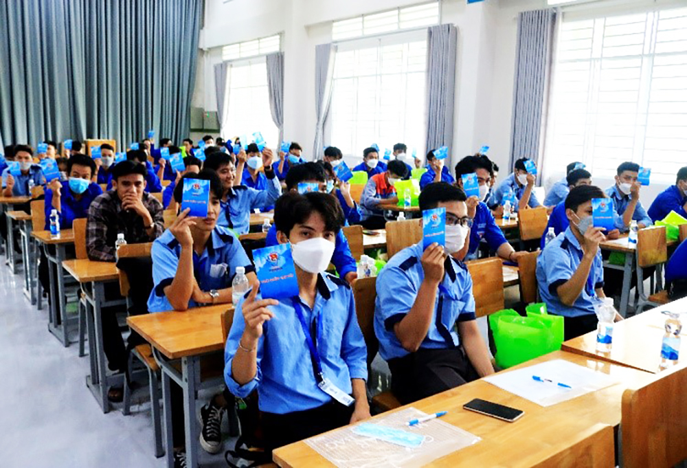 Anh Nguyễn Văn Phong tái đắc cử Bí thư Đoàn Trường Cao đẳng Nghề An Giang nhiệm kỳ 2022-2024