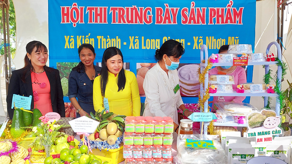 Hội Nông dân huyện Chợ Mới tổ chức hội thi, trưng bày sản phẩm nông nghiệp an toàn tiêu biểu lần thứ V/2022