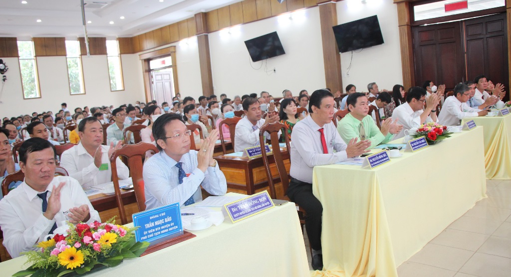 Chợ Mới tuyên dương nông dân sản xuất-kinh doanh giỏi giai đoạn 2019-2022