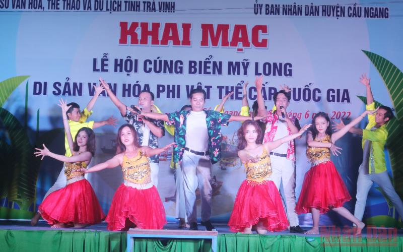 Trà Vinh khai mạc Lễ hội Cúng biển Mỹ Long