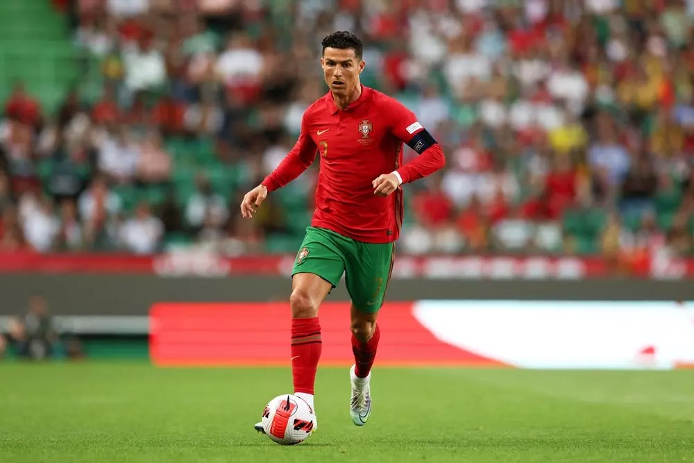 Ronaldo im tiếng, Bồ Đào Nha vẫn thắng nhàn CH Séc