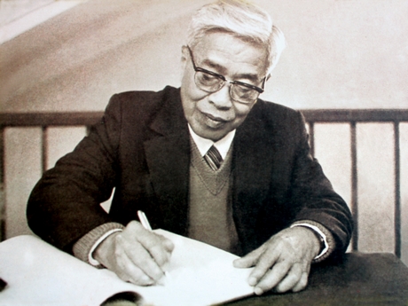 Phạm Hùng- người con ưu tú của quê hương Vĩnh Long