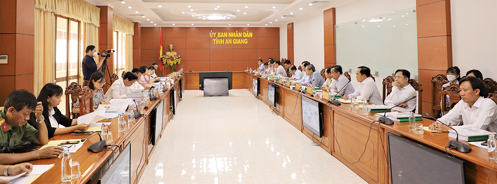 Đoàn công tác liên ngành Trung ương thẩm định thành lập mới đơn vị hành chính đô thị ở huyện Tịnh Biên, Chợ Mới, An Phú