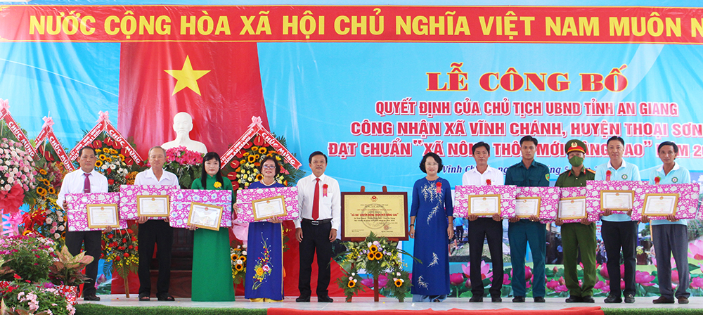 Xây dựng nông thôn mới nâng cao ở xã Vĩnh Chánh
