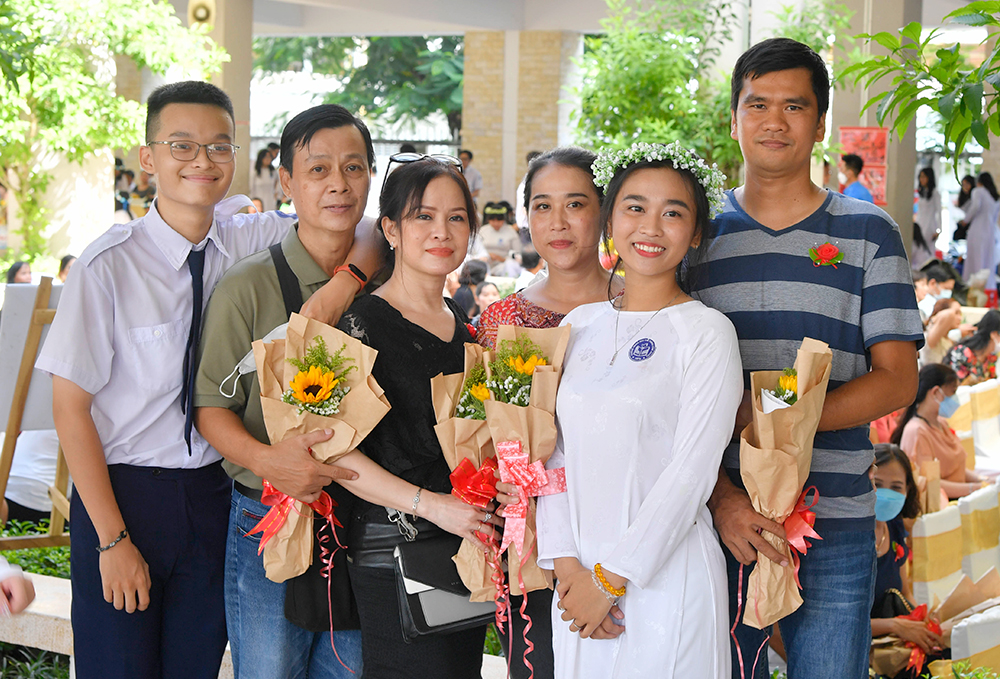 Nụ cười tuổi 18