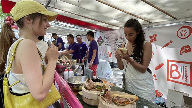 Ẩm thực Việt Nam làm say lòng thực khách Pháp