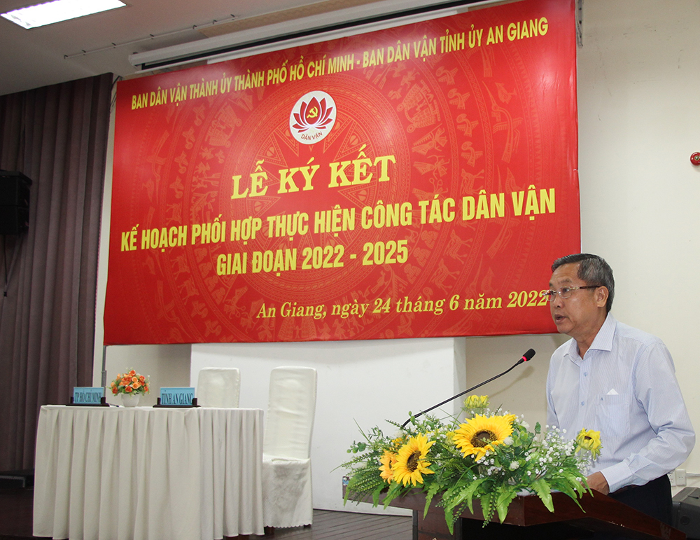 Ban Dân vận Tỉnh ủy An Giang và Ban Dân vận Thành ủy TP. Hồ Chí Minh ký kết phối hợp thực hiện công tác dân vận