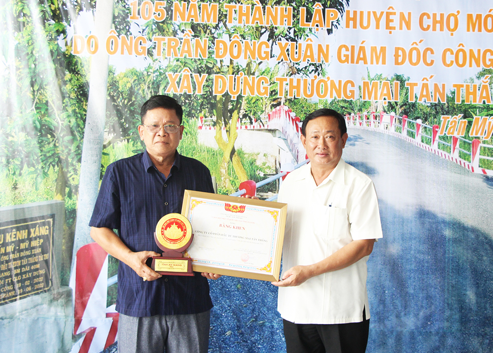 Khánh thành cầu Kênh Xáng, nối liền 2 xã Tấn Mỹ- Mỹ Hiệp