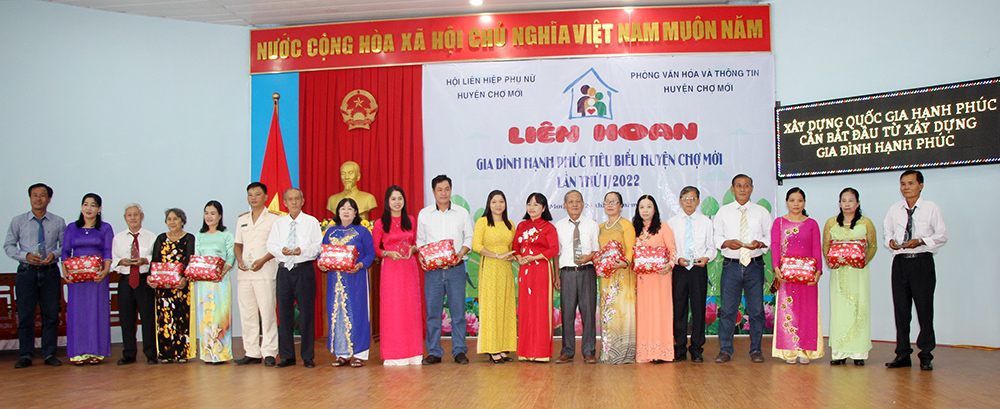Phát triển gia đình no ấm, bình đẳng, tiến bộ và hạnh phúc