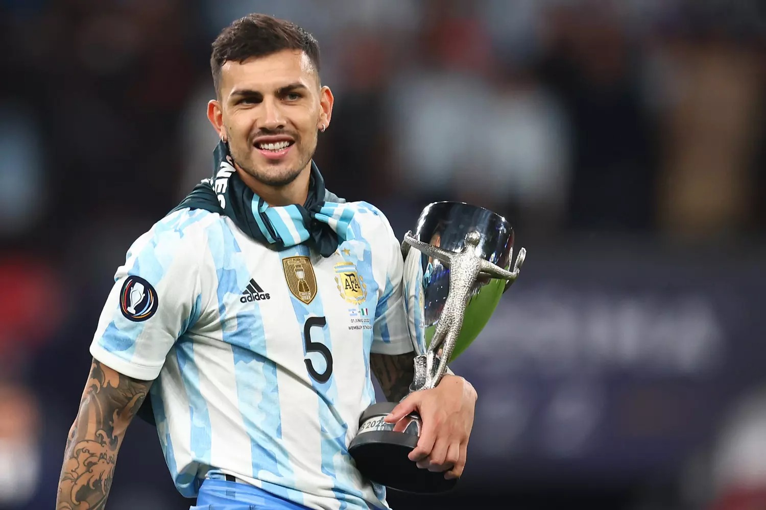 MU quan tâm Neymar, Arsenal hỏi mua Raphinha