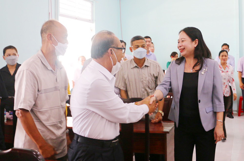 Phó Chủ tịch nước Võ Thị Ánh Xuân tiếp xúc cử tri huyện Châu Thành