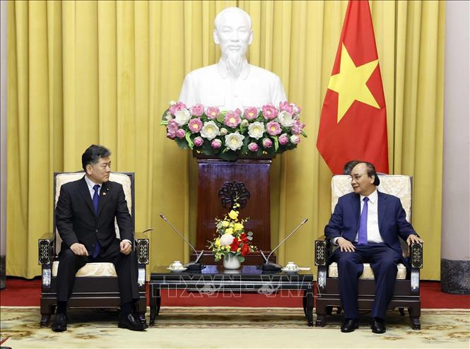 Chủ tịch nước Nguyễn Xuân Phúc tiếp Bộ trưởng Tư pháp Nhật Bản