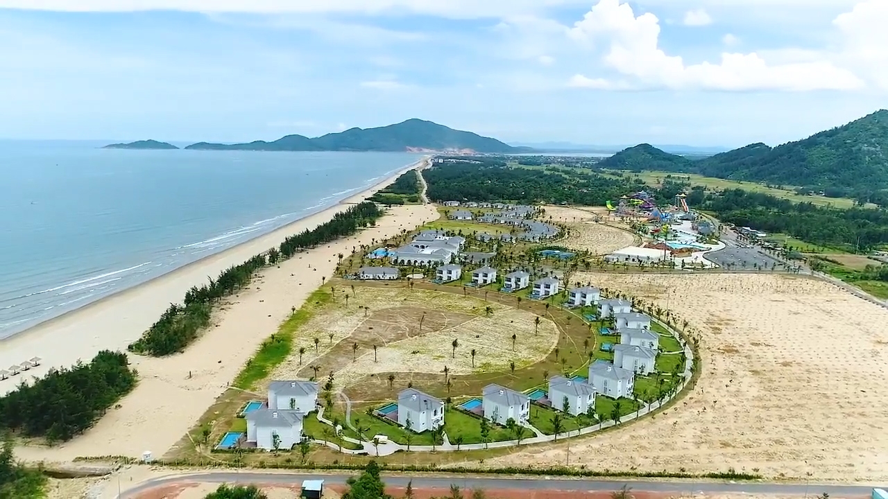 Những bãi biển hoang sơ, hấp dẫn du khách ở Hà Tĩnh