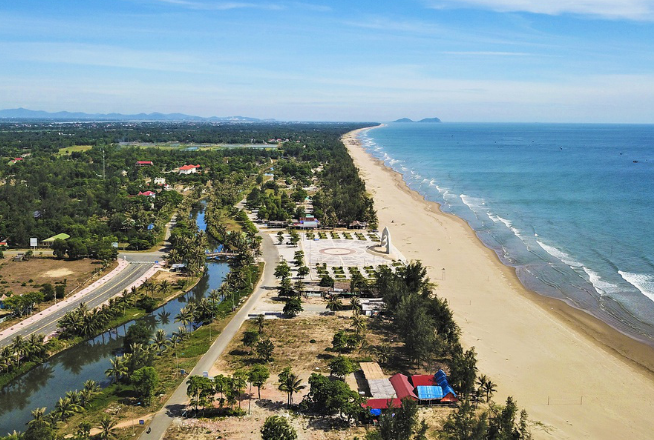 Những bãi biển hoang sơ, hấp dẫn du khách ở Hà Tĩnh