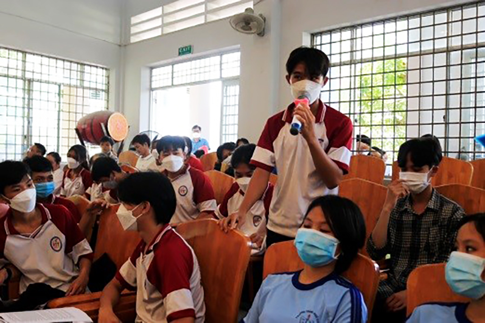 Khoảng 1.000 học sinh tham gia tư vấn, hướng nghiệp, tuyển sinh đào tạo nghề nghiệp năm 2022