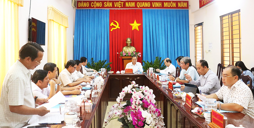 Xem xét các dự thảo nghị quyết, chương trình kỳ họp thứ 8, HĐND tỉnh An Giang