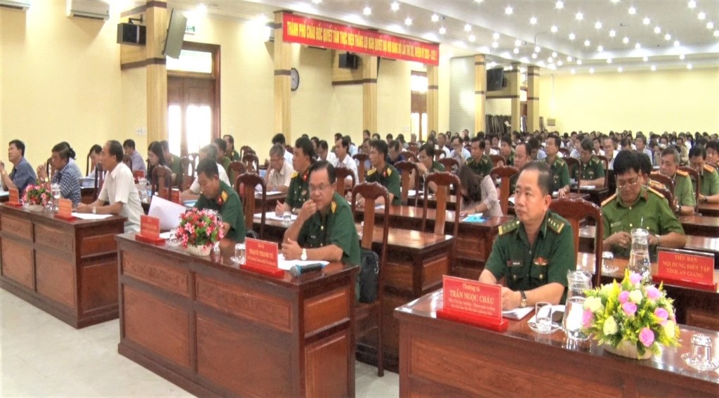 Triển khai nhiệm vụ diễn tập khu vực phòng thủ TP. Châu Đốc năm 2022