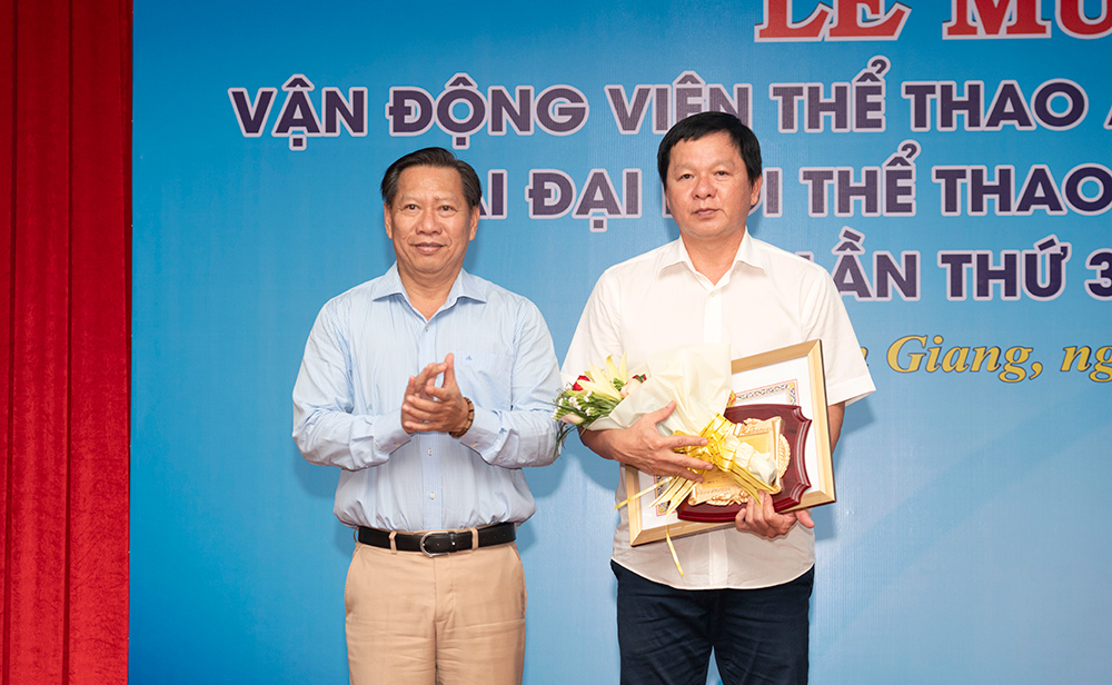 Biểu dương, khen thưởng các vận động viên An Giang đạt thể thao thành tích cao tại SEA Games 31