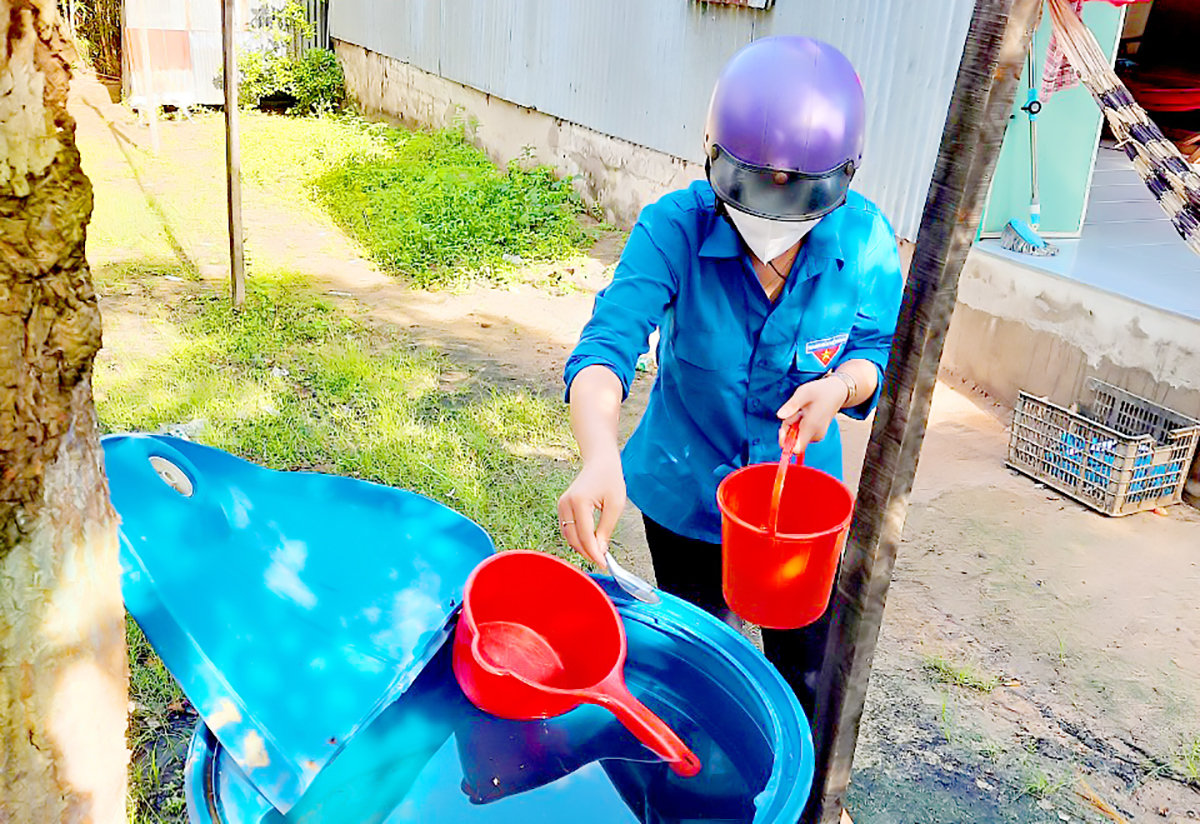 Ra quân chiến dịch diệt lăng quăng phòng, chống bệnh sốt xuất huyết chủ động đợt 2 năm 2022 ở Tịnh Biên