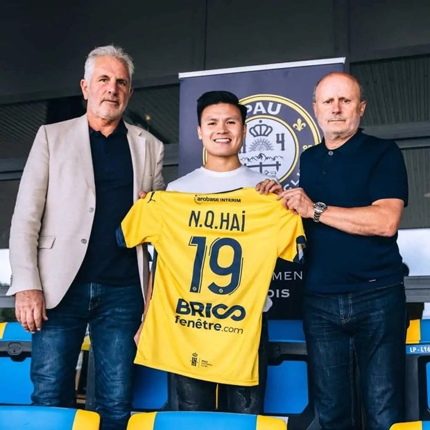 HLV Pau FC: 'Quang Hải có thể tiến bộ hơn khi thi đấu ở Pháp'