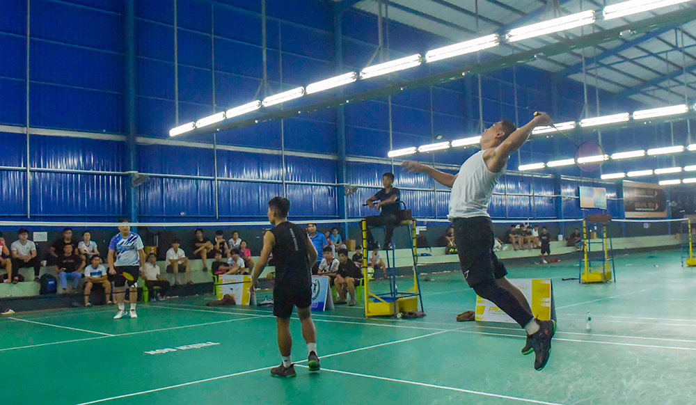 Hấp dẫn Giải cầu lông PK Club Long Xuyên mở rộng lần I tranh Giải REVILO năm 2022