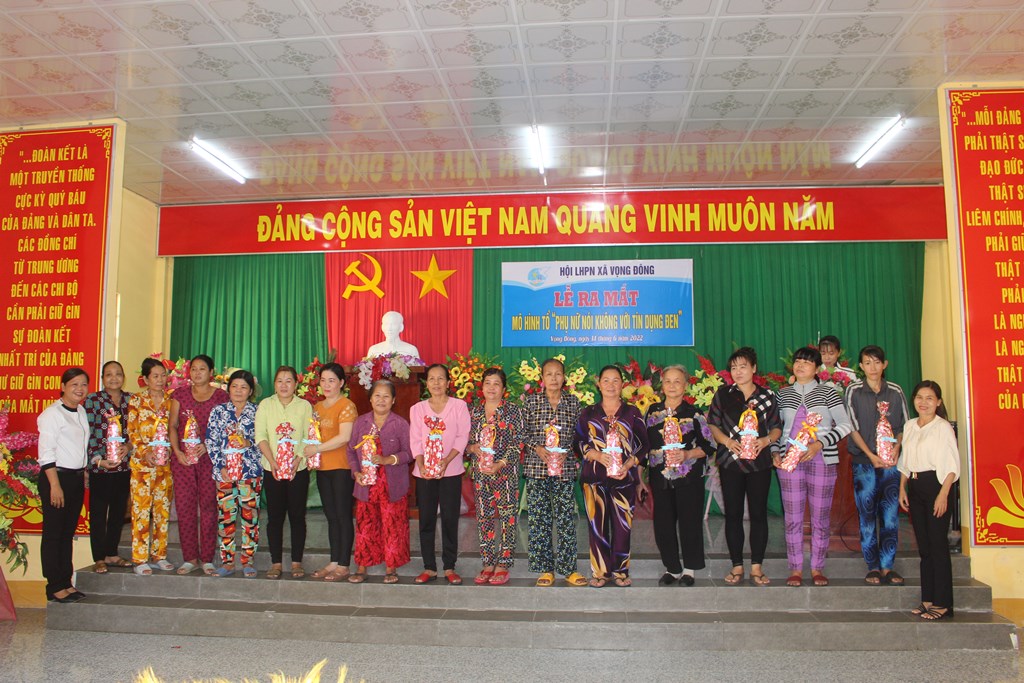 Thiết thực Tổ phụ nữ nói không với “tín dụng đen”