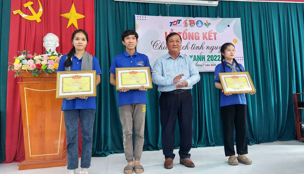 Châu Thành: Thực hiện các công trình, phần việc tình nguyện trị giá gần 500 triệu đồng