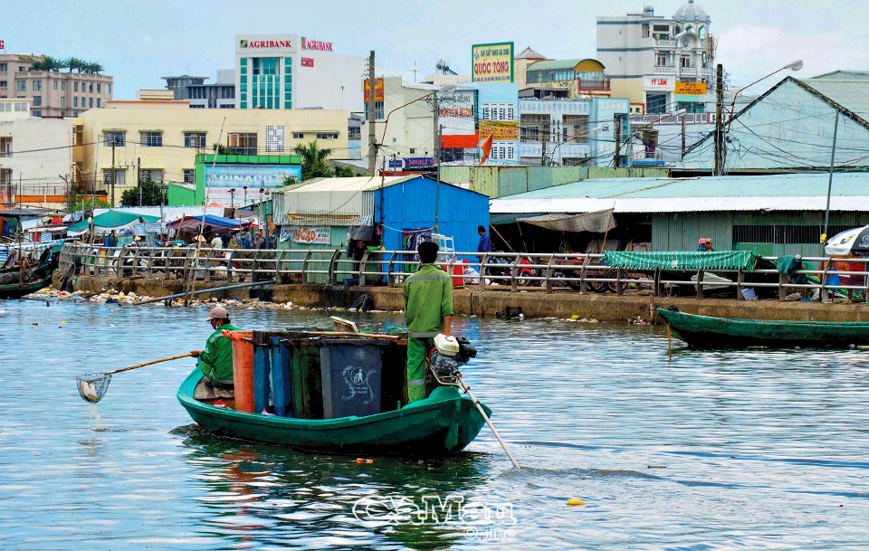 Cà Mau: Giữ sạch lòng sông