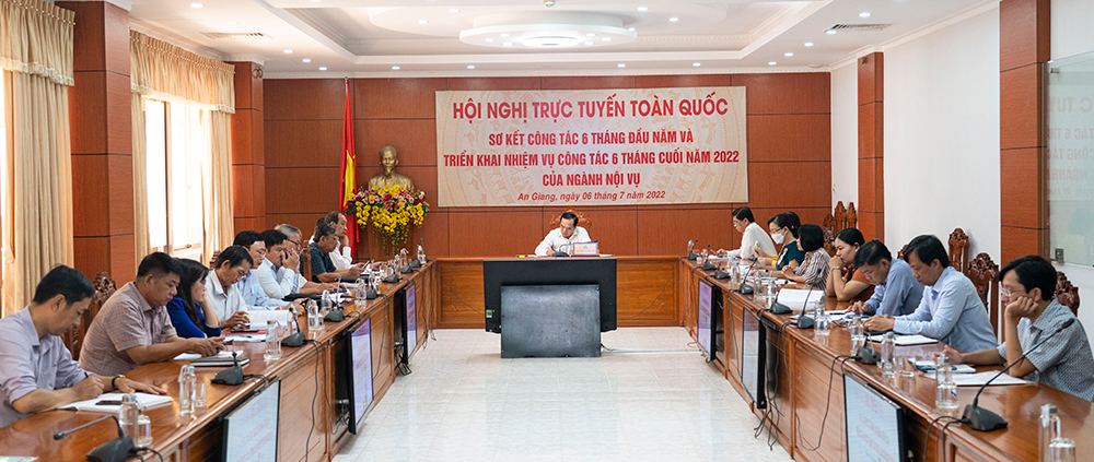 Nâng cao chất lượng xây dựng và hoàn thiện thể chế, chính sách lĩnh vực nội vụ