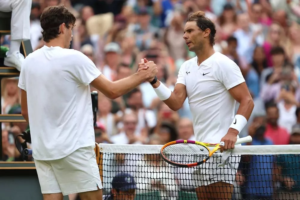 Nadal vào bán kết Wimbledon sau màn tra tấn thể lực