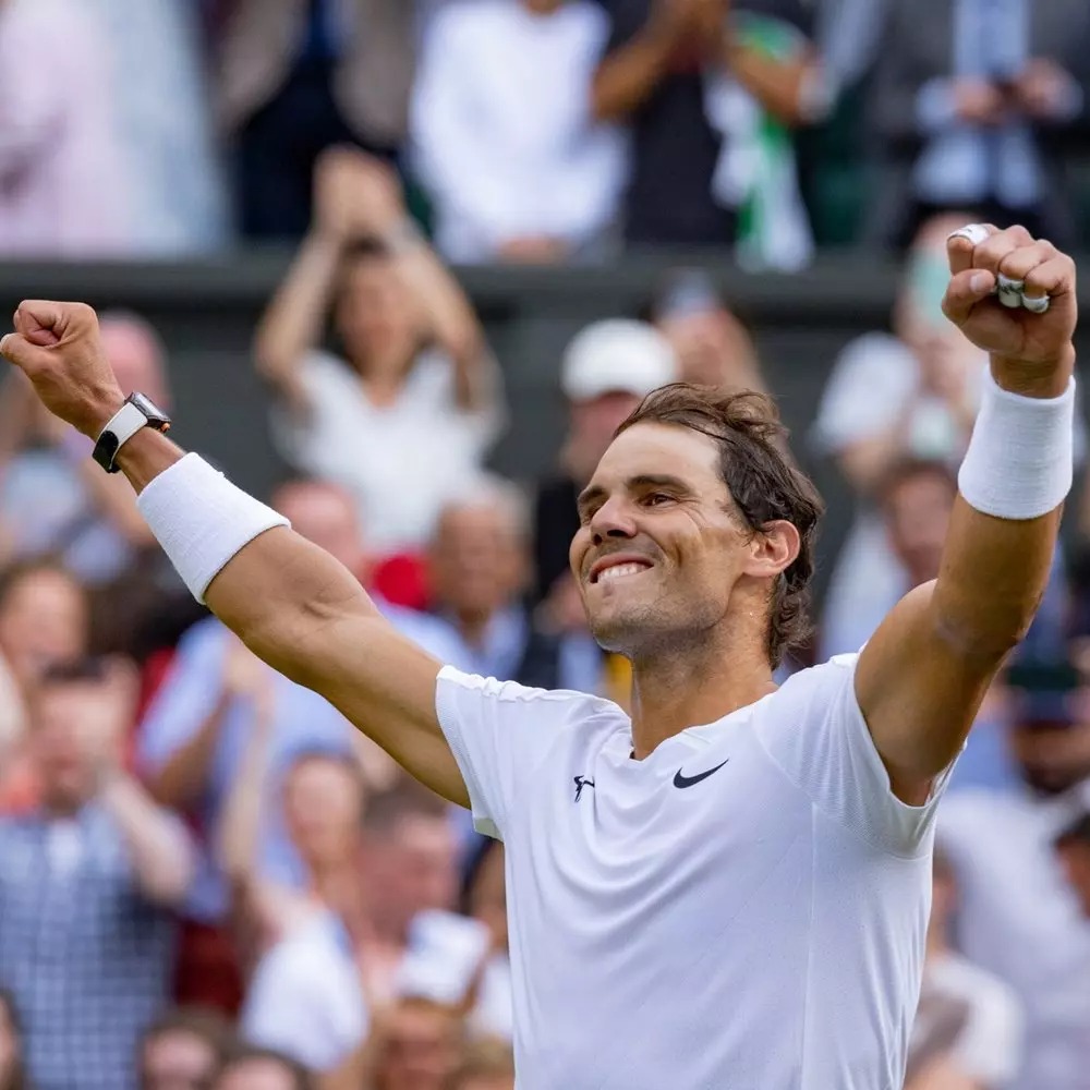 Nadal vào bán kết Wimbledon sau màn tra tấn thể lực