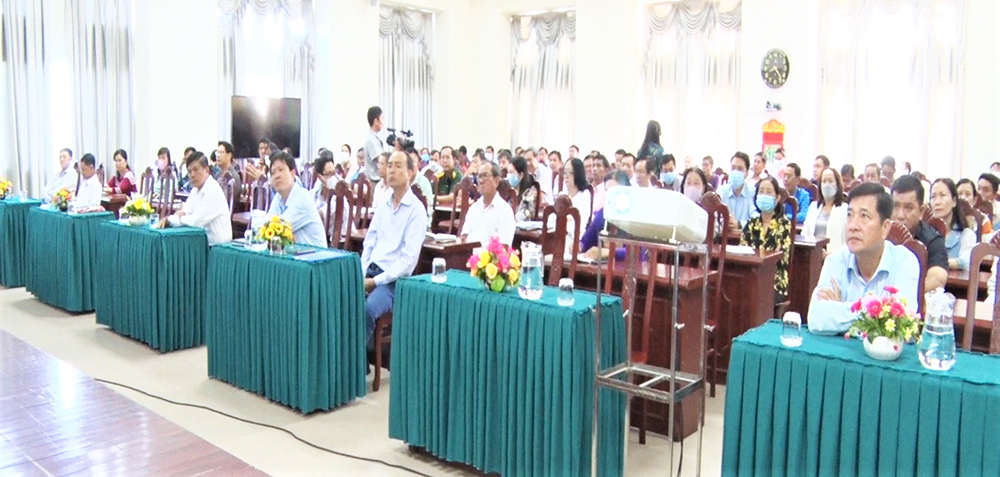 Bộ Tư lệnh Vùng 5 Hải quân thông tin tình hình biển, đảo tại huyện Phú Tân và TP. Châu Đốc