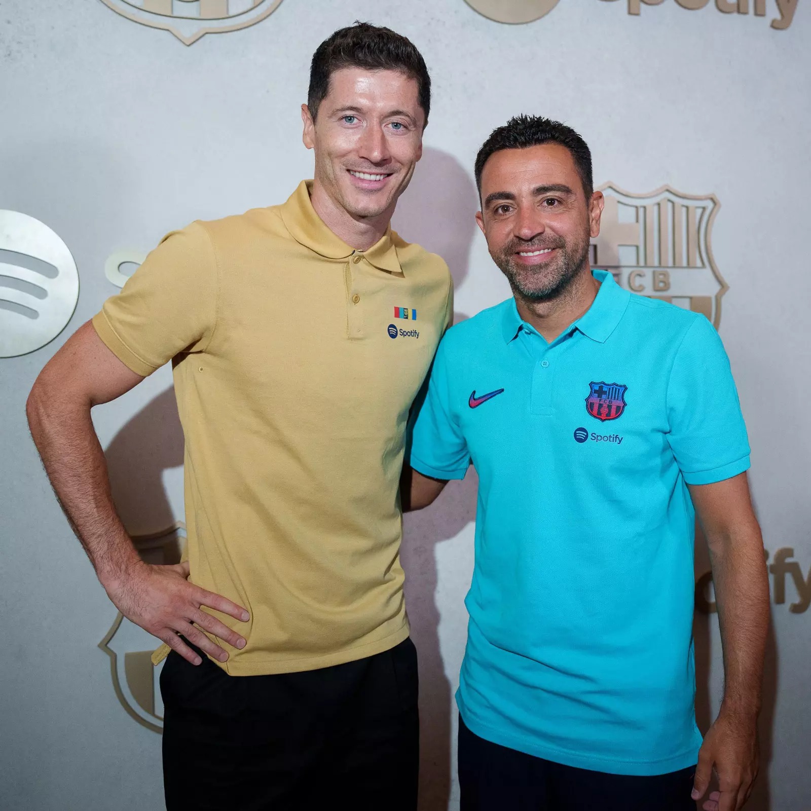 Barca: Xây dựng cỗ máy ghi bàn với Lewandowski