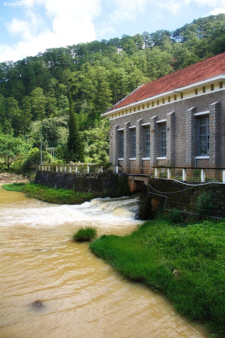 Nét đẹp cổ kính của nhà máy thủy điện đầu tiên ở Việt Nam