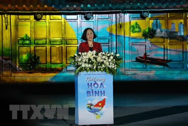 Chương trình nghệ thuật “Khát vọng hòa bình” trên đất thiêng Quảng Trị