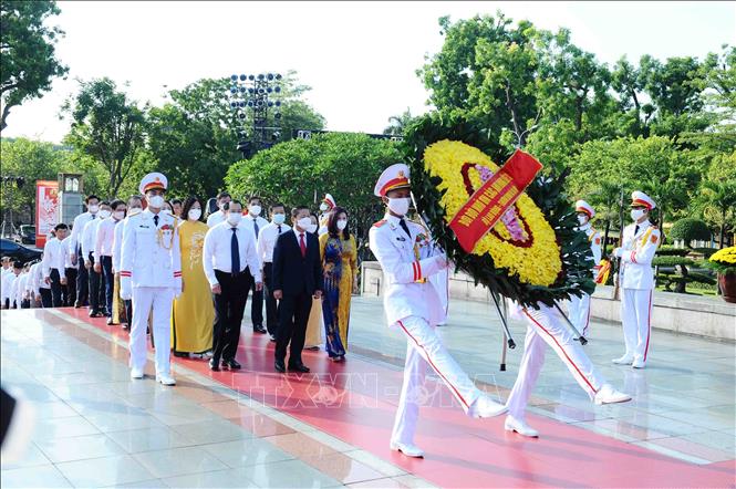 Lãnh đạo Đảng, Nhà nước tưởng niệm các Anh hùng liệt sỹ