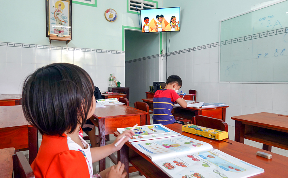 Khai giảng lớp tiếng Anh miễn phí cho trẻ em ở phường Mỹ Quý