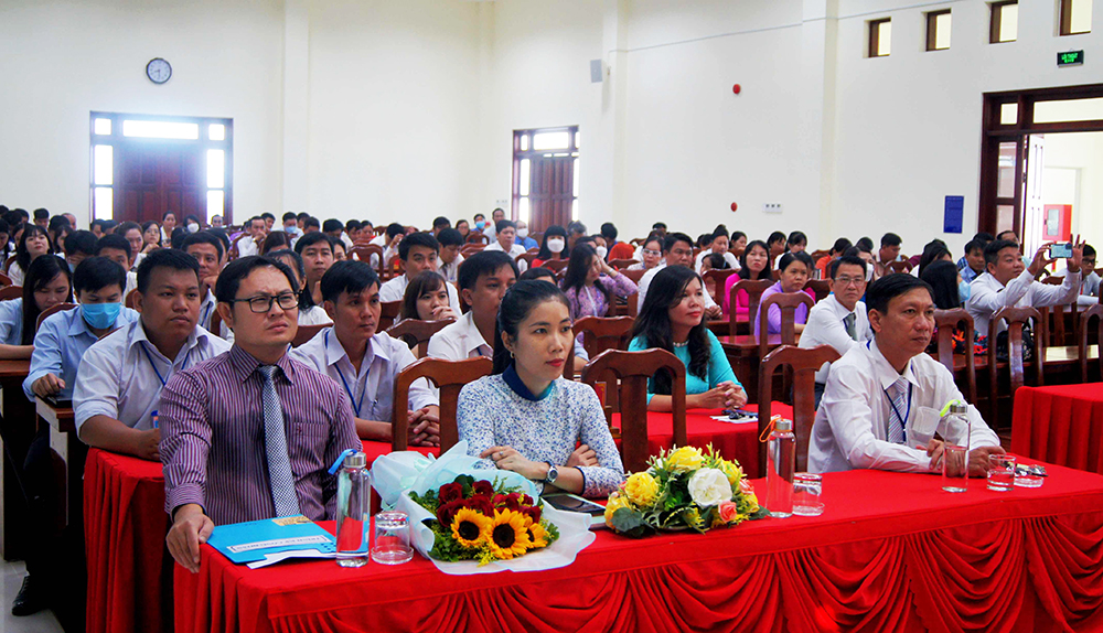 Trường Chính trị Tôn Đức Thắng tổ chức lễ khai giảng năm học 2022 - 2023