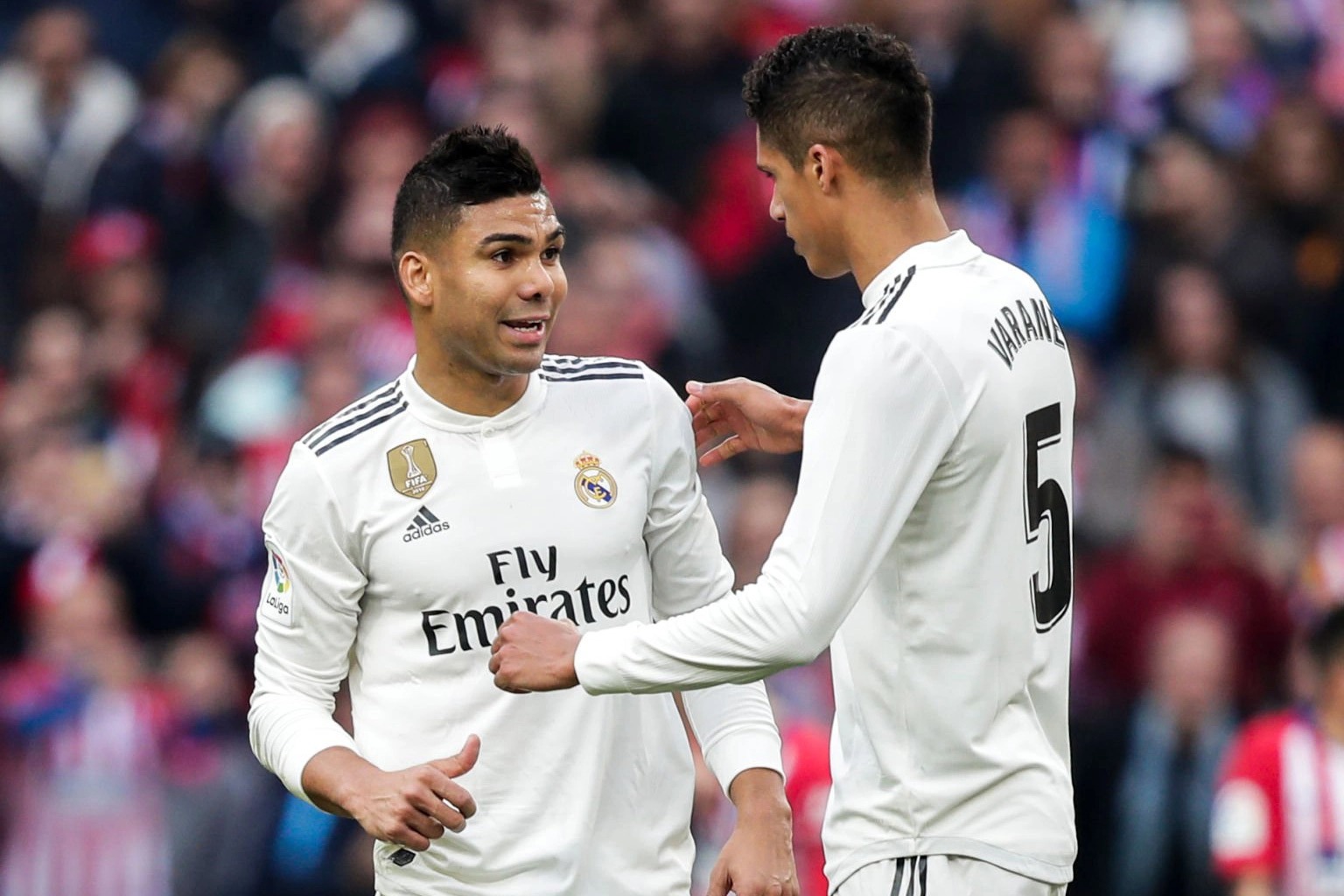 Casemiro sắp về MU: Thận trọng từ bài học Varane