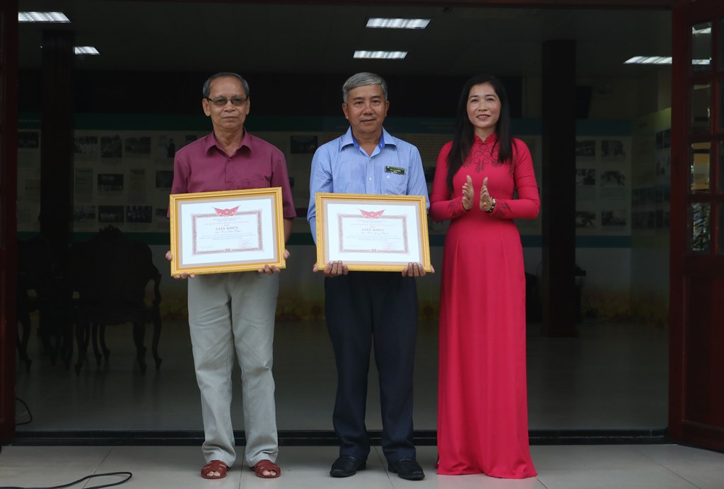 Trưng bày chuyên đề “Bác Tôn với miền Nam”