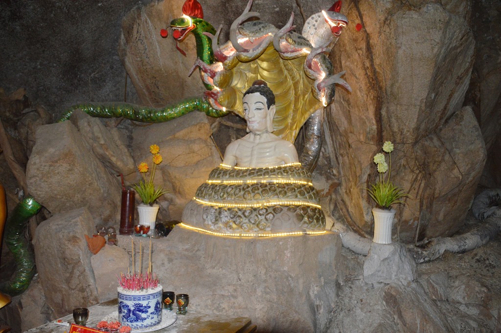Tuyệt cảnh chùa Hang