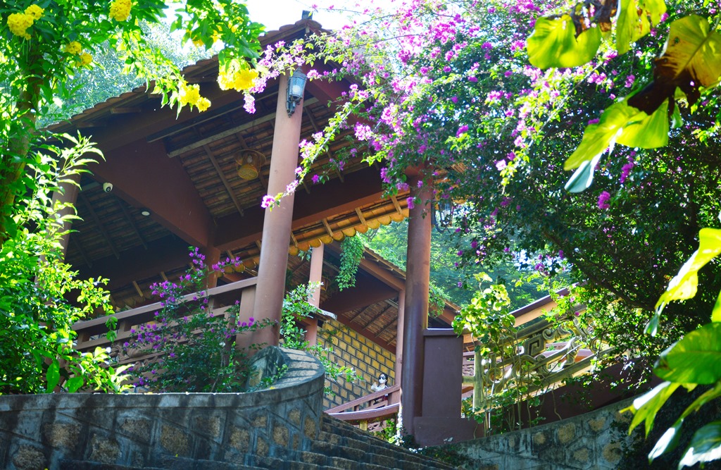 Tuyệt cảnh chùa Hang
